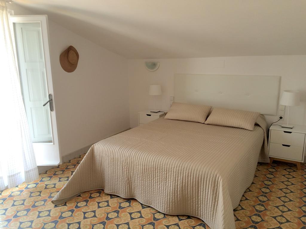 Apartaments La Palmera, Terrace & Pool 圣马蒂登普里斯 外观 照片